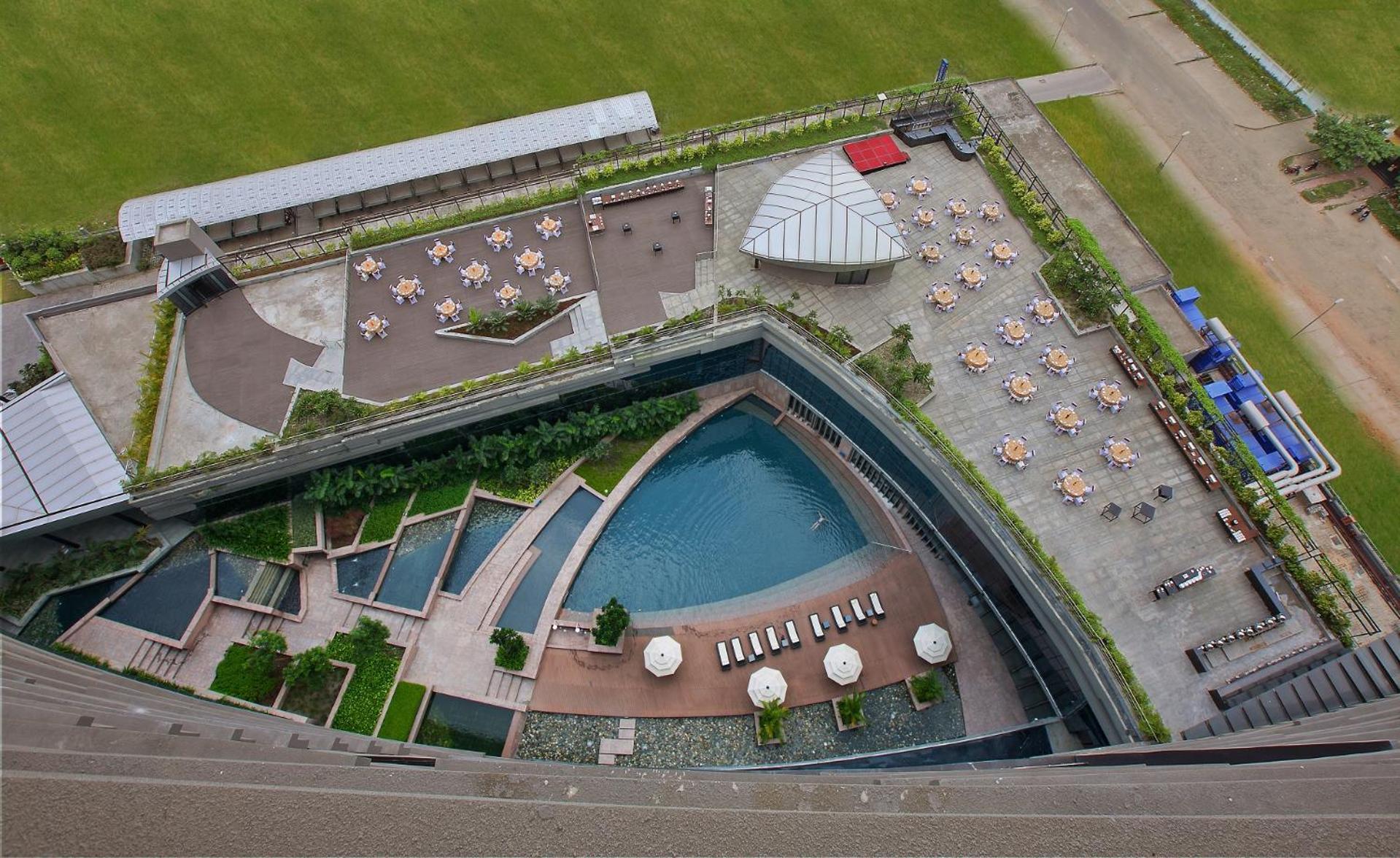 Novotel Kolkata Hotel And Residences Calcutá Exterior foto